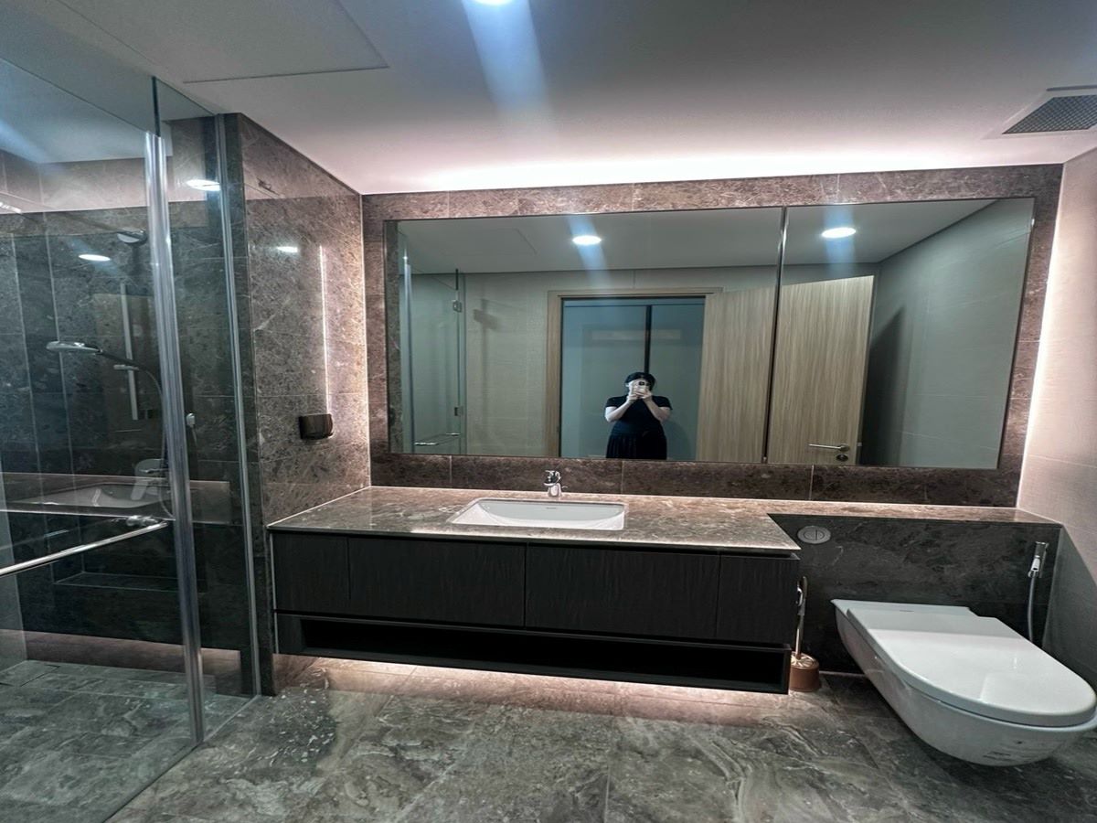 Cho thuê căn hộ The River nội thất cơ bản 2 Phòng Ngủ 82m2